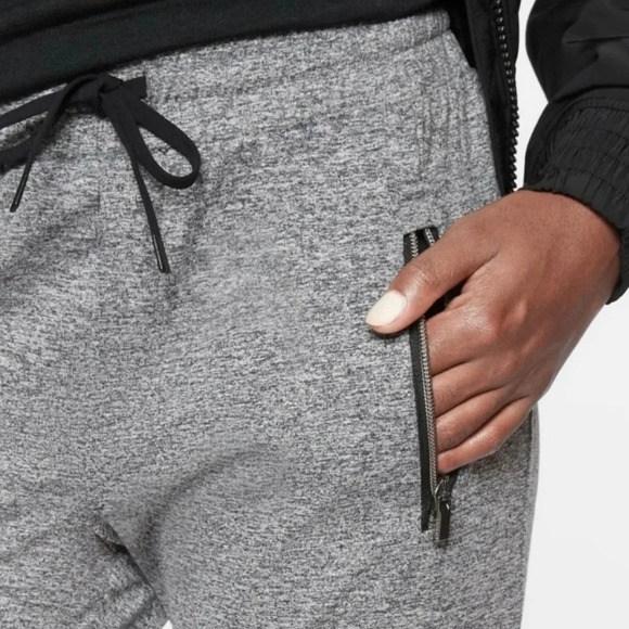 ATHLETA Gray Hilltop Knit Jogger Pants. Size XXS. - Picture 2 of 7